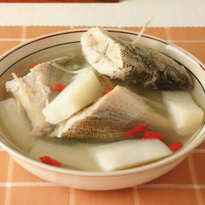 山藥枸杞鱸魚湯::食譜