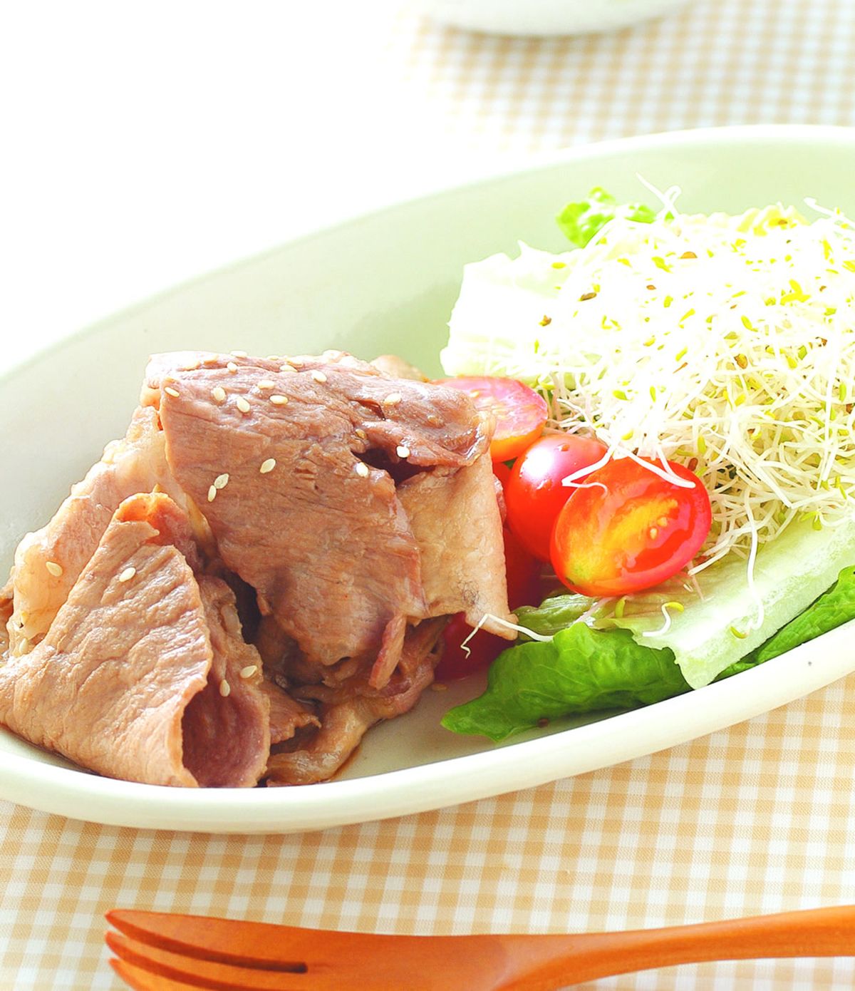 燒肉生菜沙拉::食譜